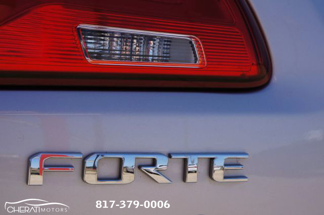 Vehicle image 6 of 34