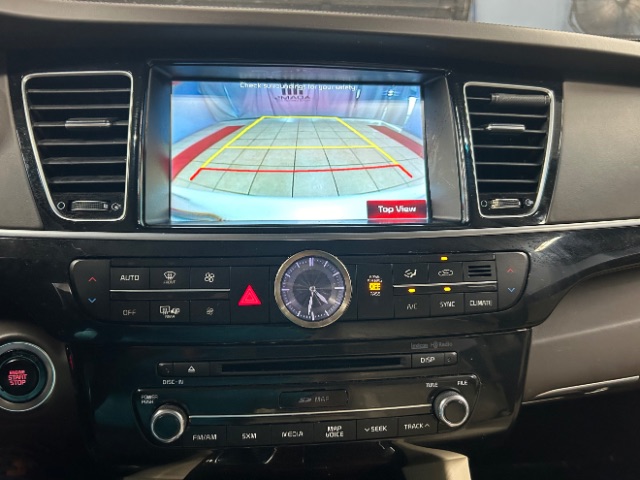 Vehicle image 22 of 27