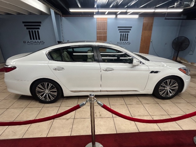 Vehicle image 5 of 27