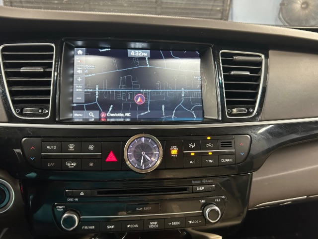 Vehicle image 23 of 27