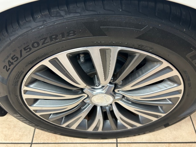 Vehicle image 26 of 27
