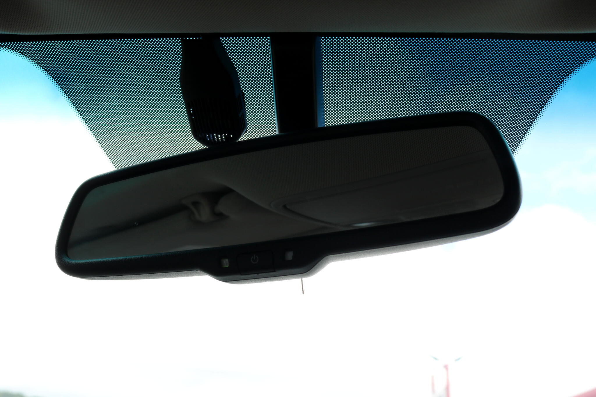 Vehicle image 37 of 47