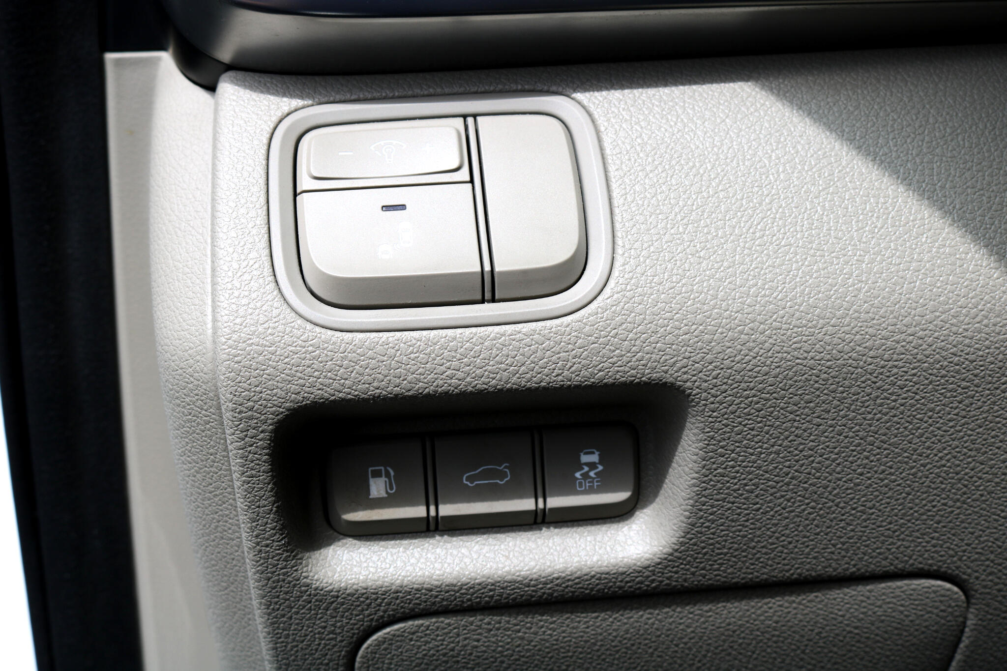 Vehicle image 18 of 47