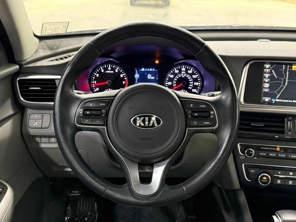 Vehicle image 22 of 36