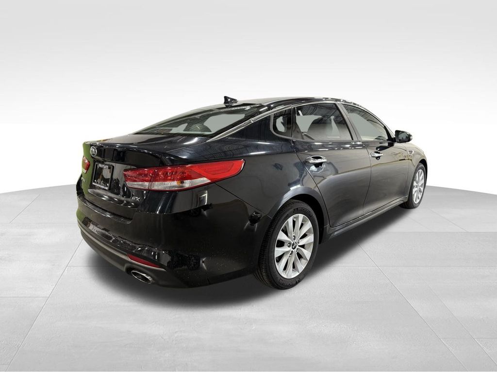 Vehicle image 2 of 36