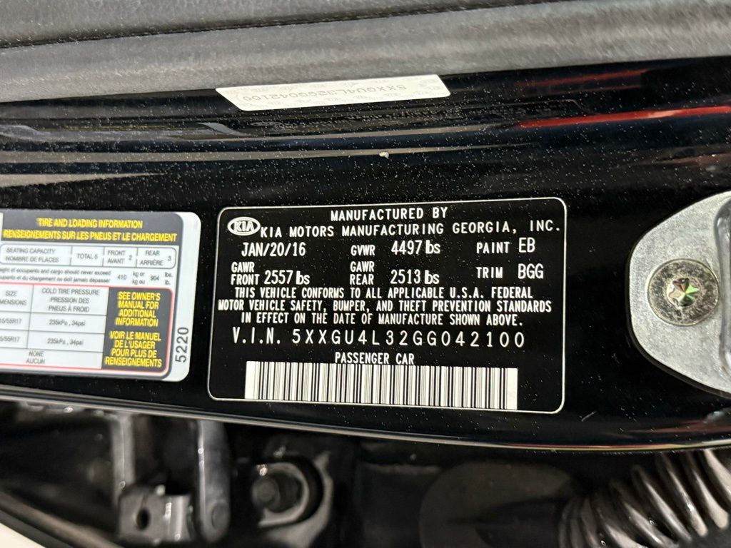 Vehicle image 16 of 36