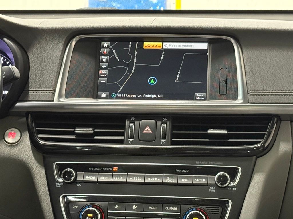 Vehicle image 19 of 36