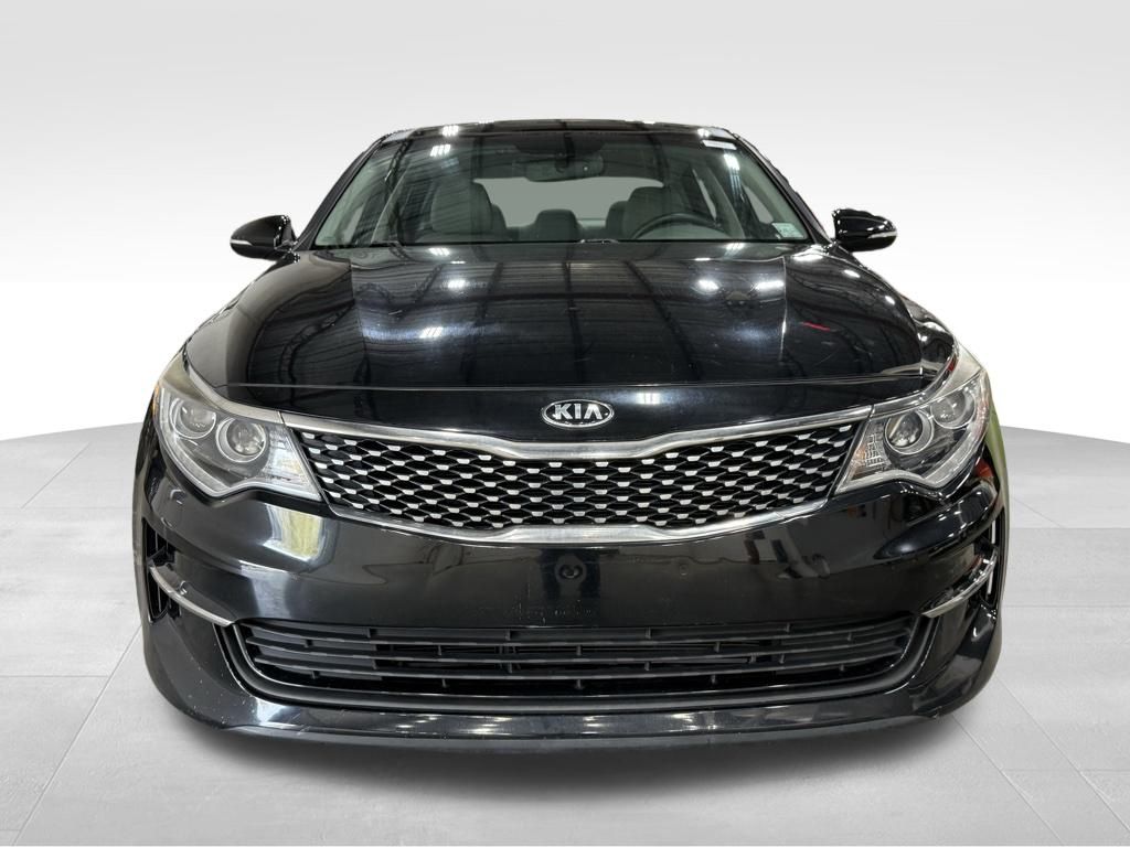 Vehicle image 3 of 36