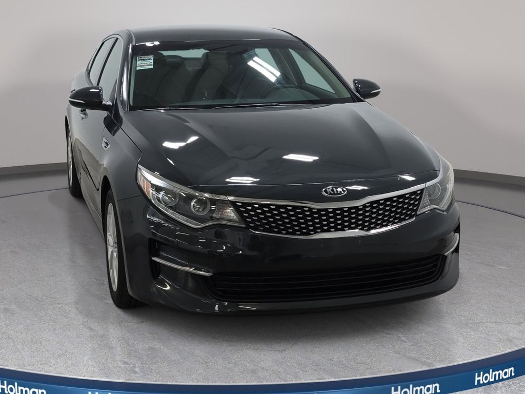 2016 Kia Optima EX Image 3 of 31