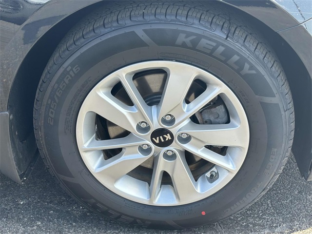 Vehicle image 26 of 29