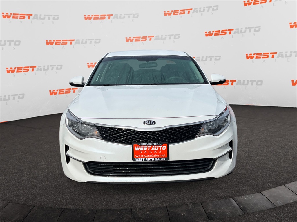 Vehicle image 4 of 34
