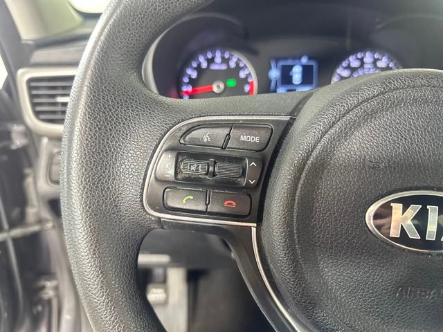 Vehicle image 15 of 27