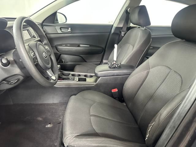 Vehicle image 11 of 27