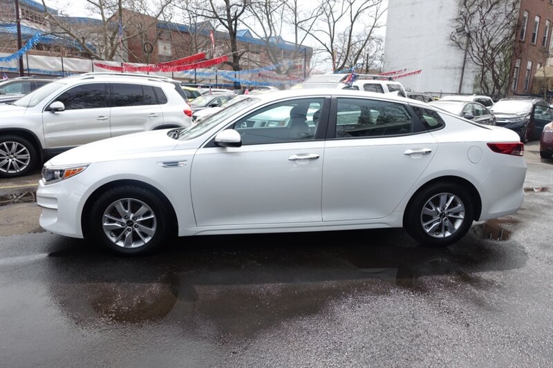 Vehicle image 2 of 23