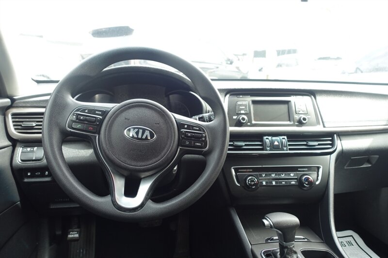 Vehicle image 13 of 23