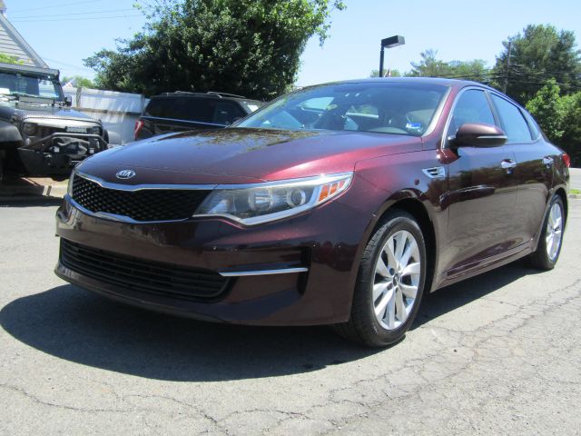 2016 Kia Optima LX Image 1 of 30