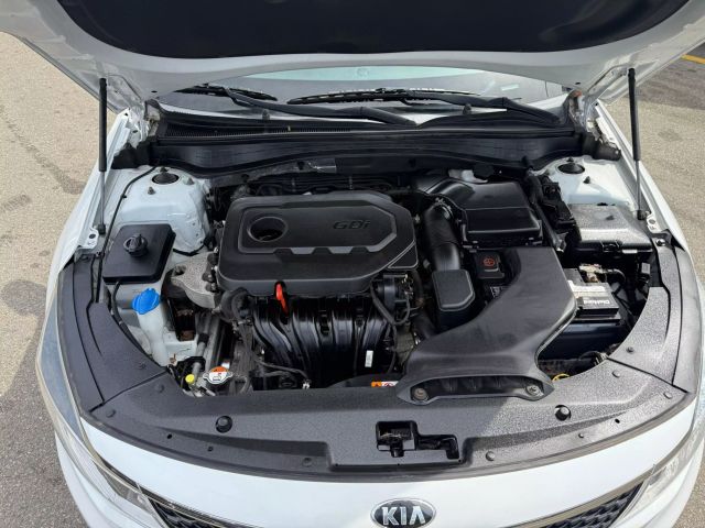 Vehicle image 25 of 31