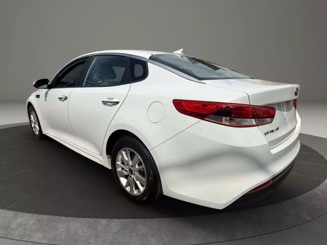 Vehicle image 8 of 31