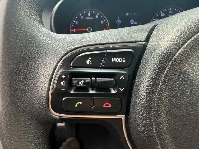 Vehicle image 13 of 31
