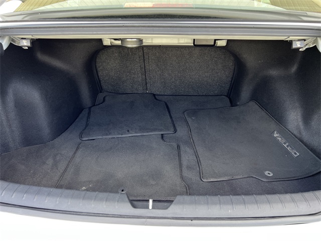 Vehicle image 16 of 30