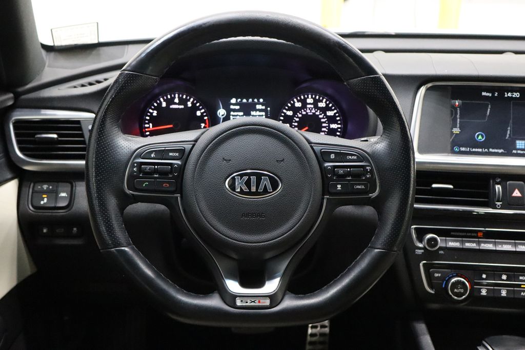 Vehicle image 20 of 41