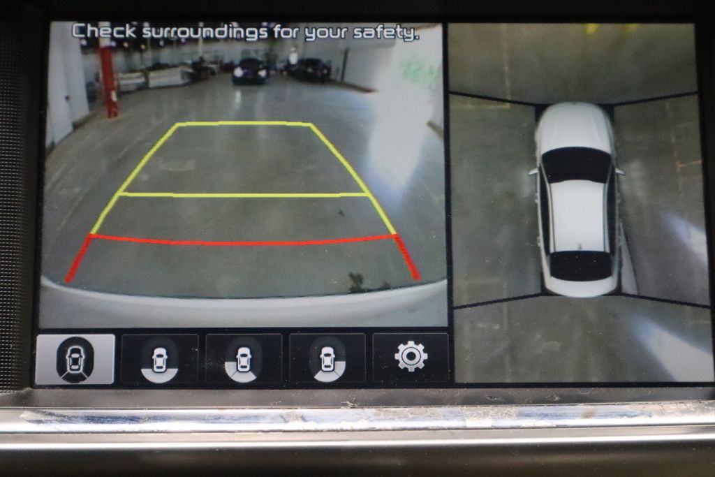 Vehicle image 8 of 41