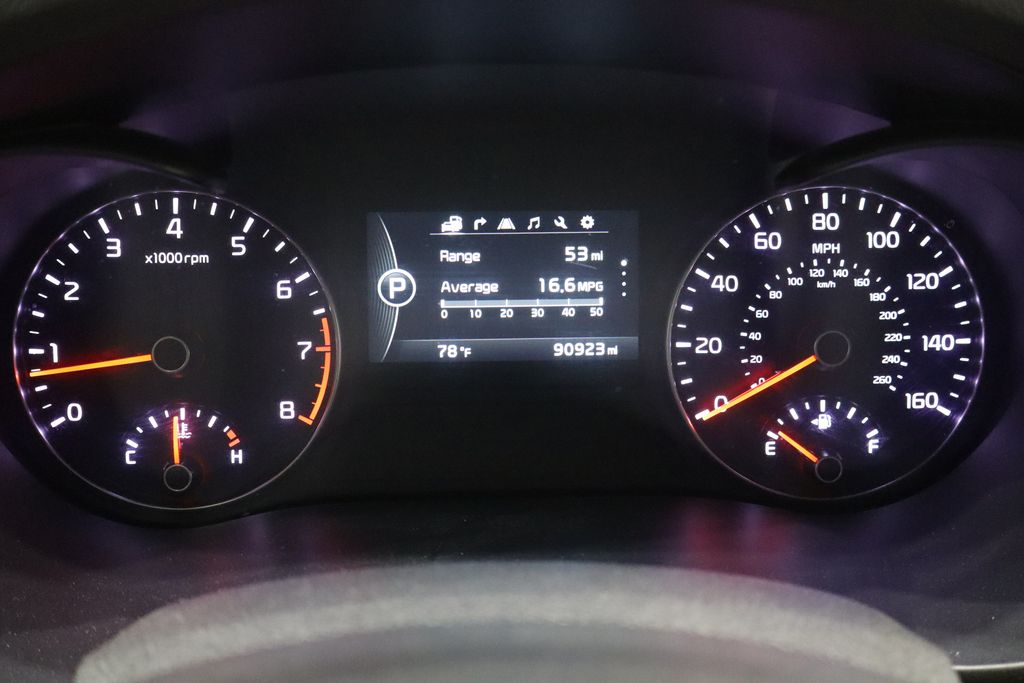 Vehicle image 23 of 41