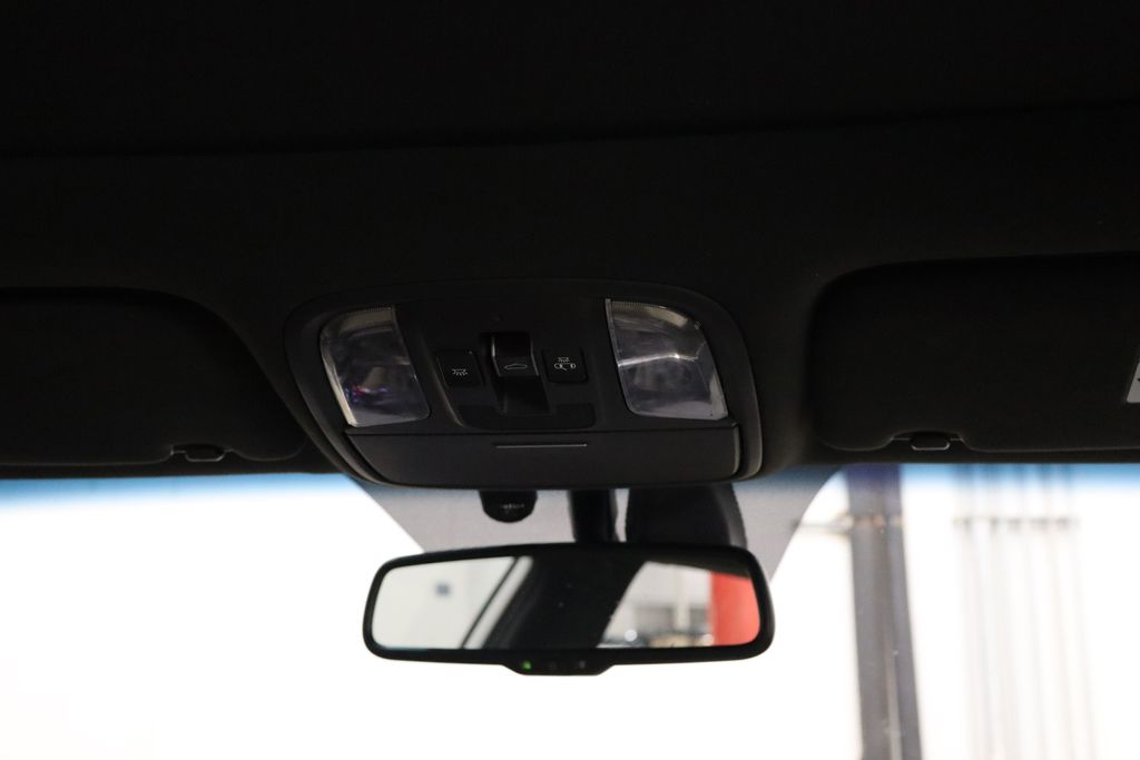 Vehicle image 24 of 41