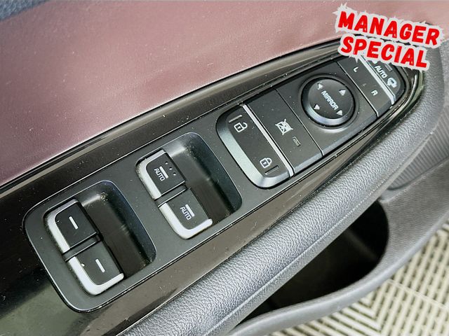Vehicle image 28 of 36