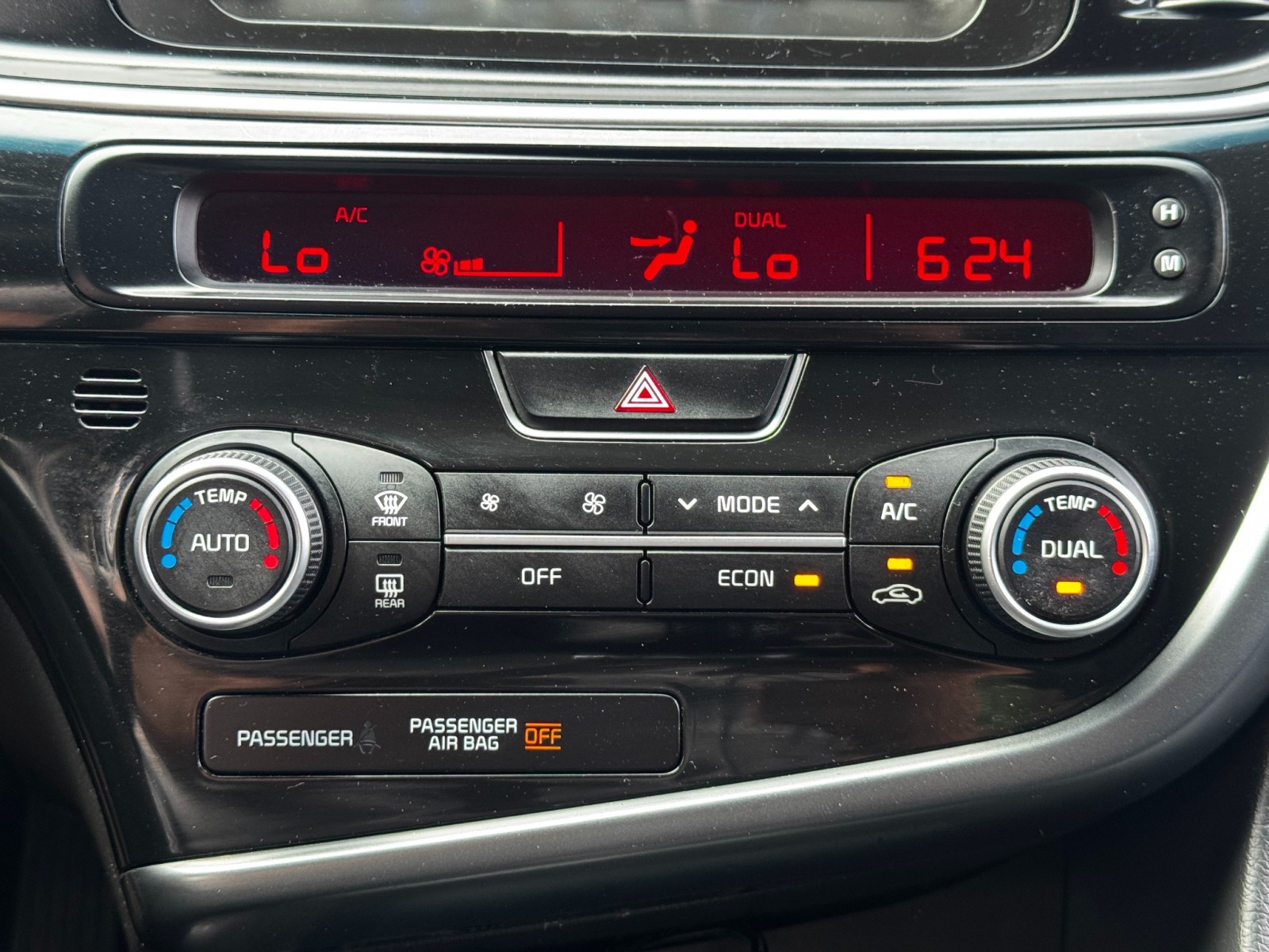 Vehicle image 34 of 48