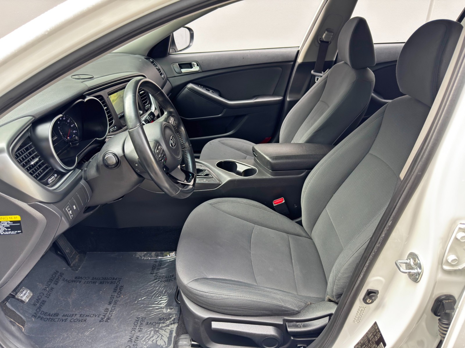 Vehicle image 22 of 48