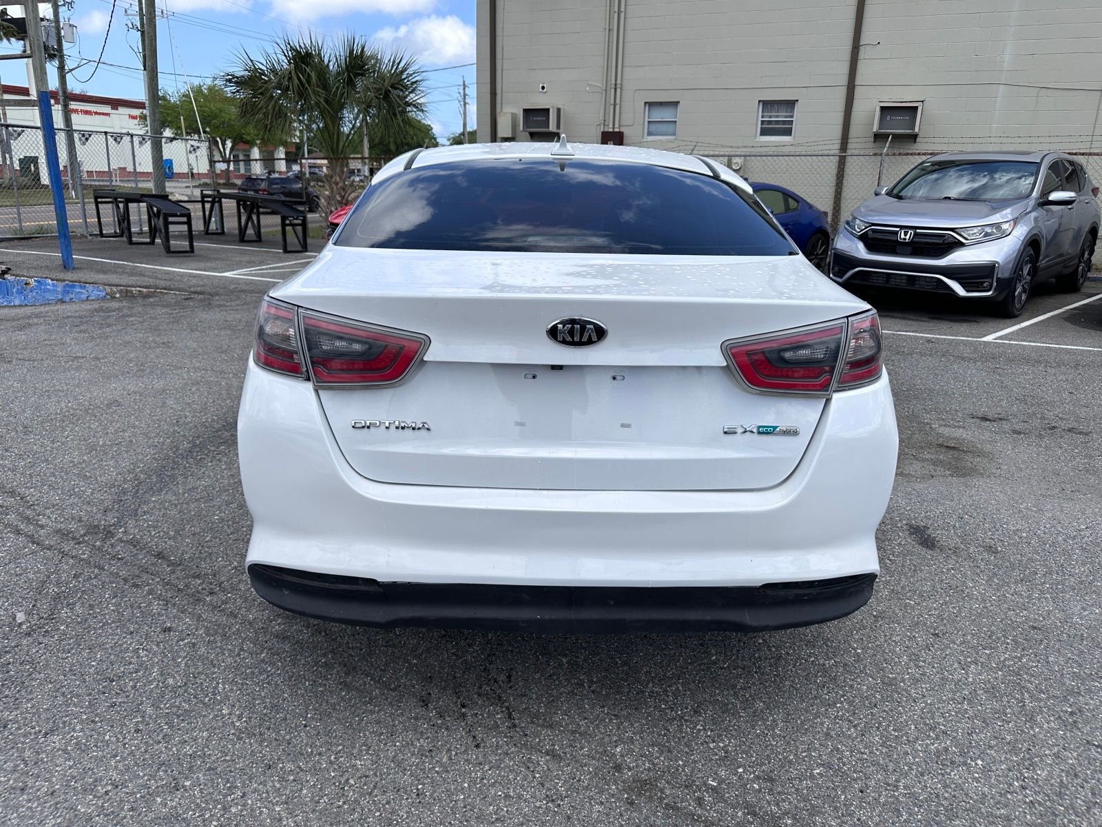 Vehicle image 6 of 21