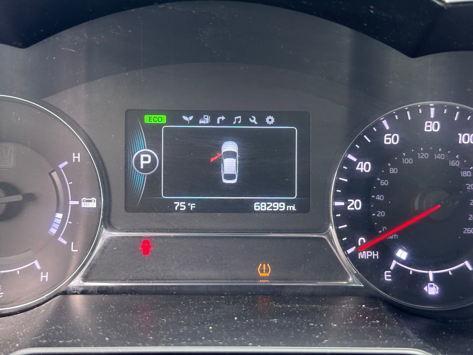 Vehicle image 14 of 21