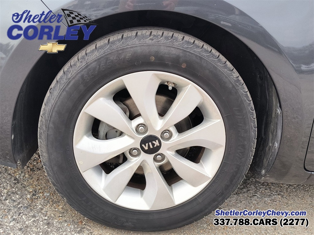 Vehicle image 10 of 25