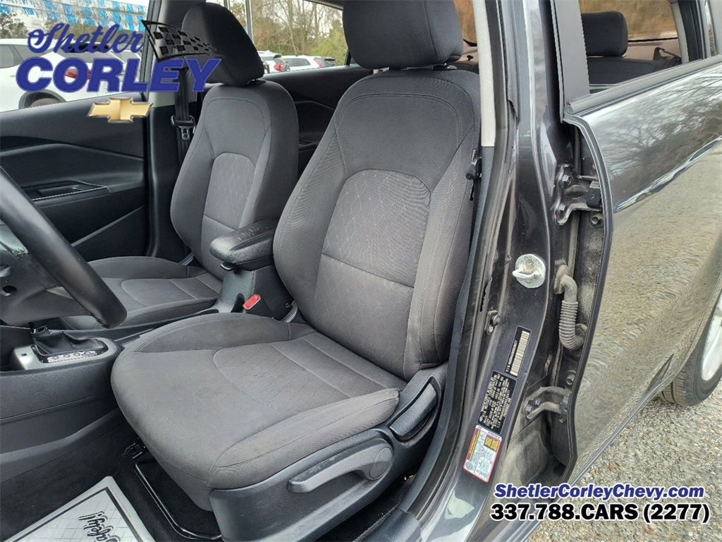 Vehicle image 15 of 25