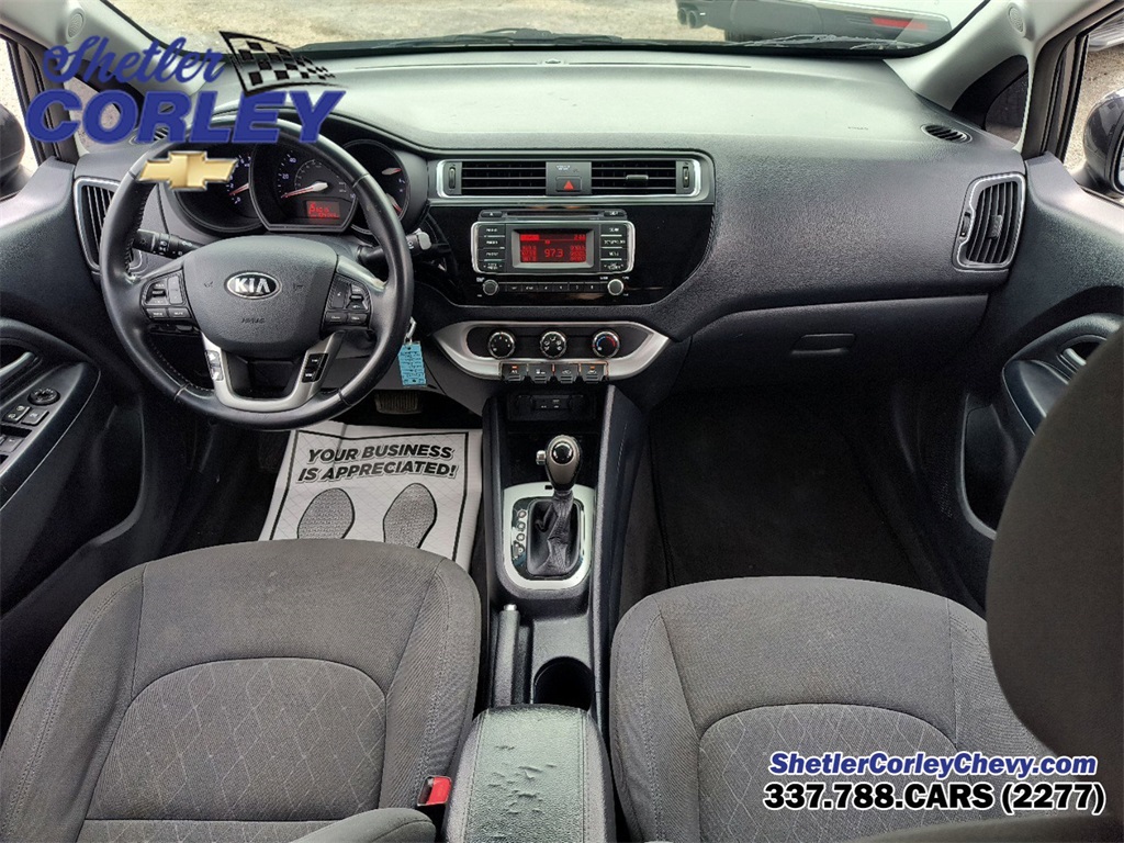 Vehicle image 19 of 25