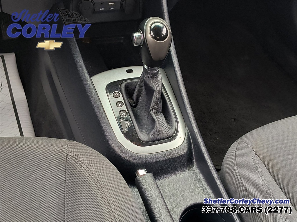 Vehicle image 18 of 25