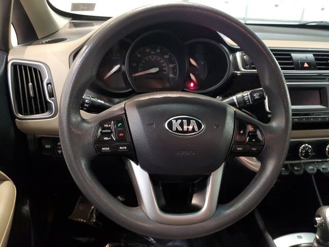 Vehicle image 14 of 31