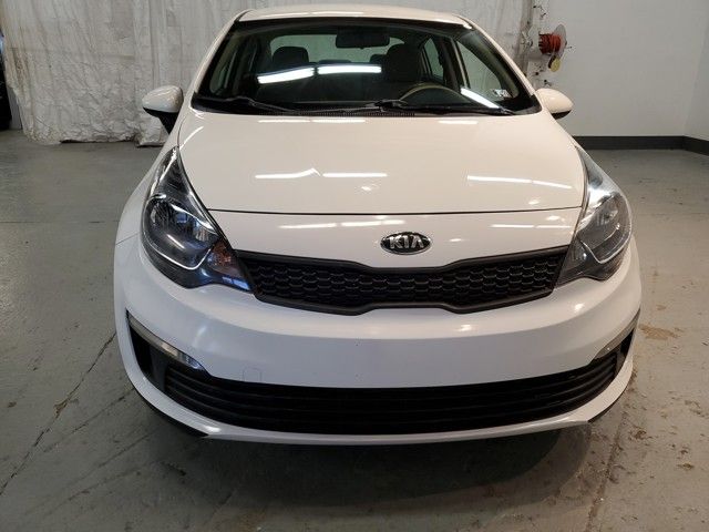 Vehicle image 4 of 31