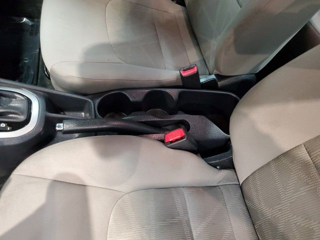 Vehicle image 26 of 31