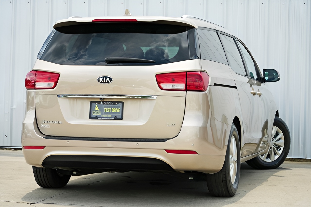 Vehicle image 54 of 61