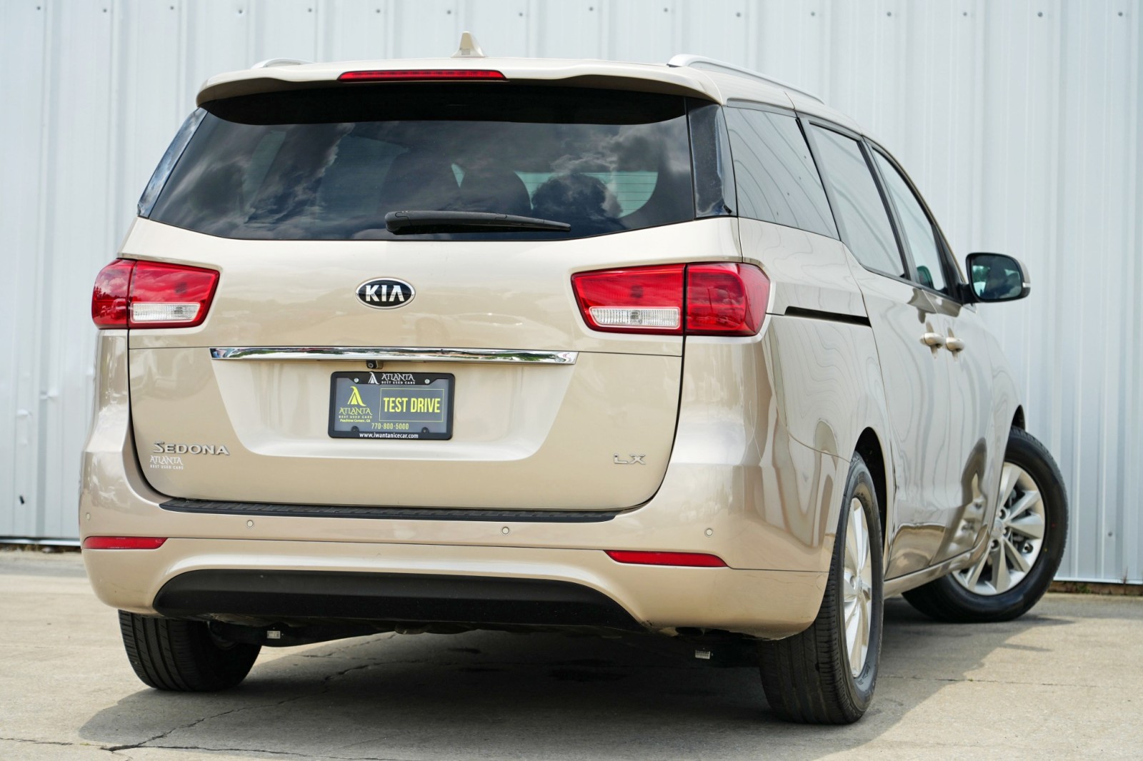 Vehicle image 9 of 61
