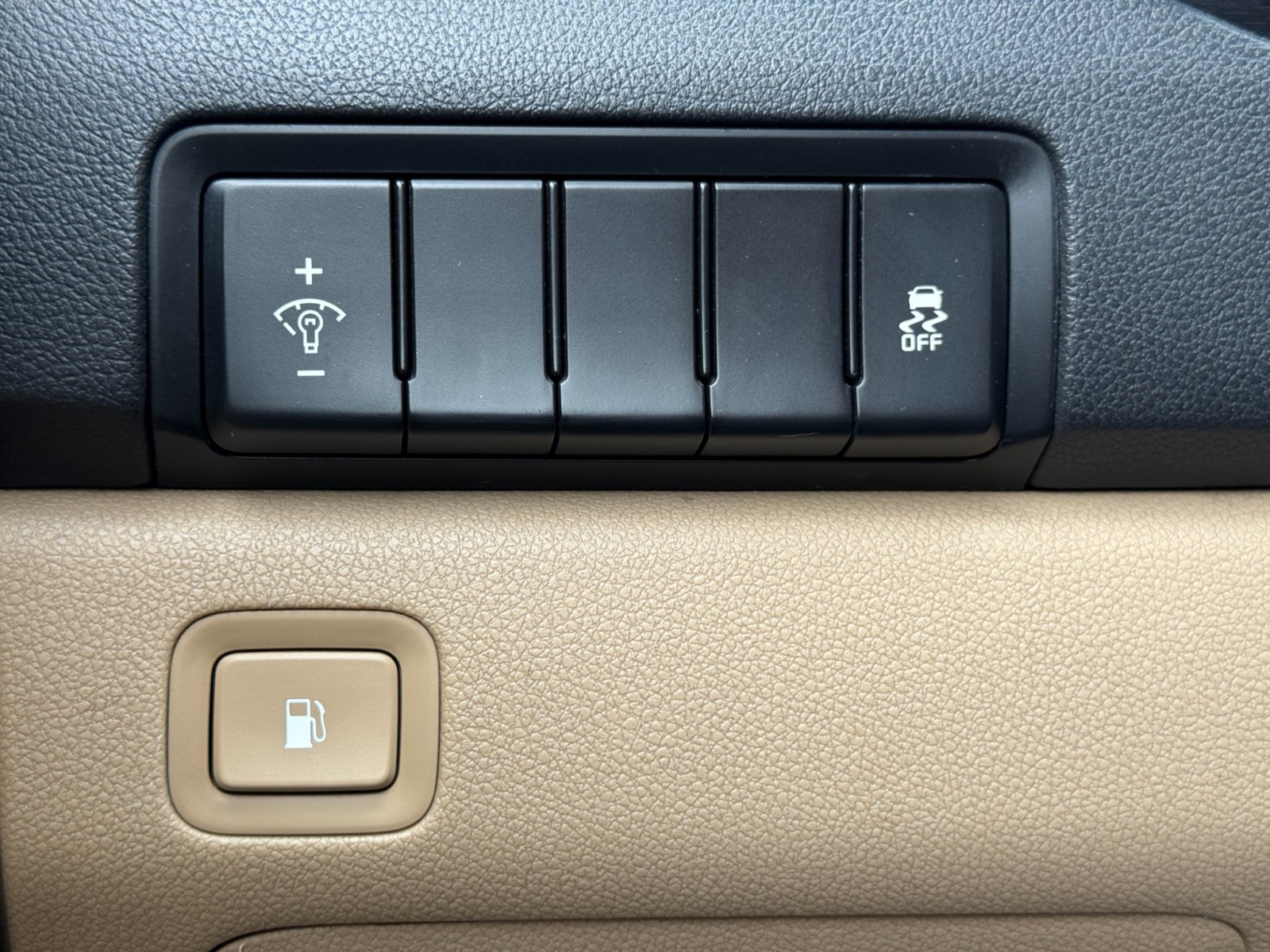 Vehicle image 44 of 61