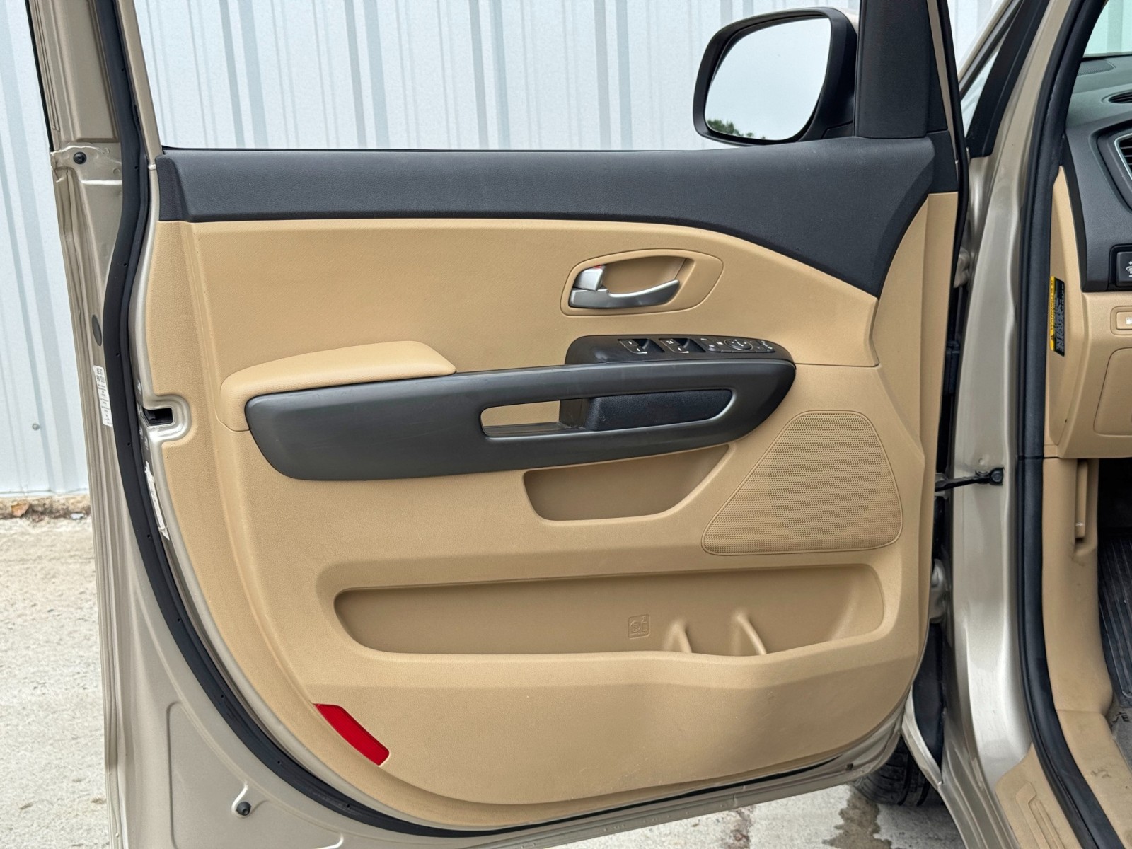 Vehicle image 38 of 61
