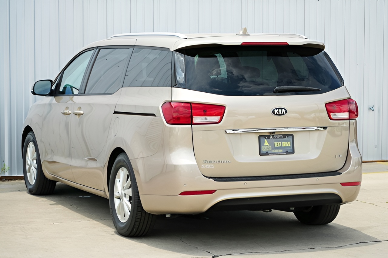Vehicle image 58 of 61