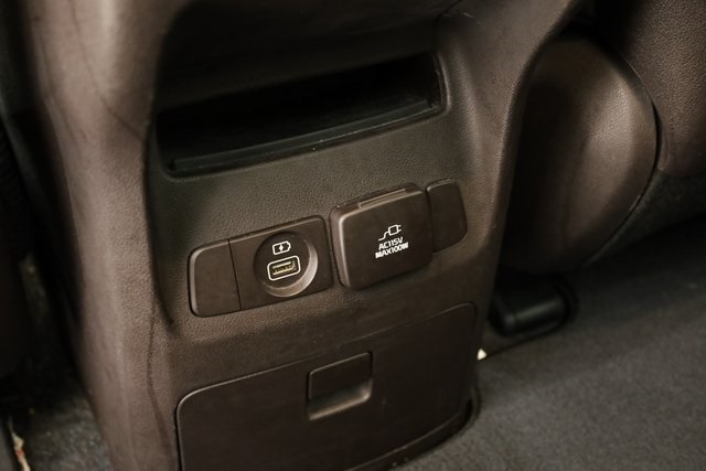 Vehicle image 15 of 24