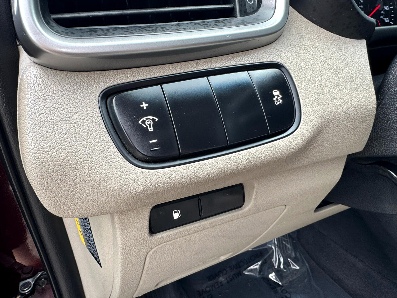 Vehicle image 44 of 51