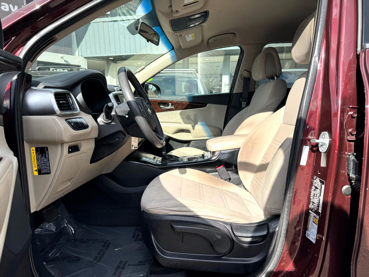 Vehicle image 24 of 51