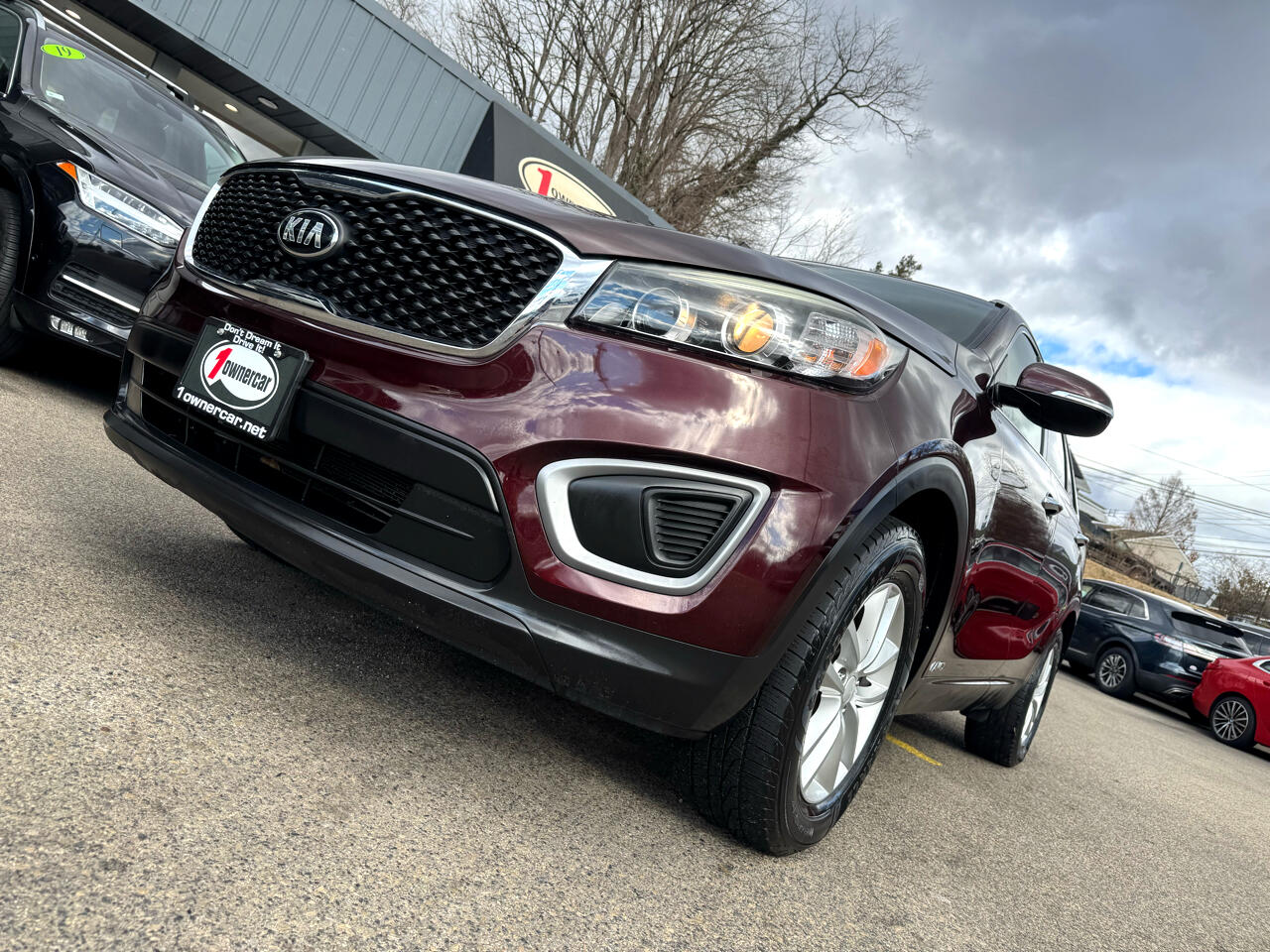 Vehicle image 16 of 51