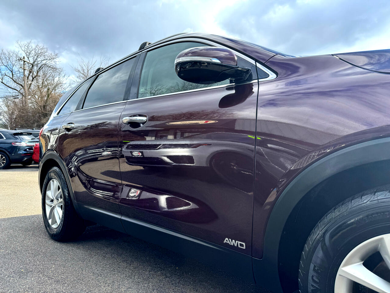 Vehicle image 9 of 51